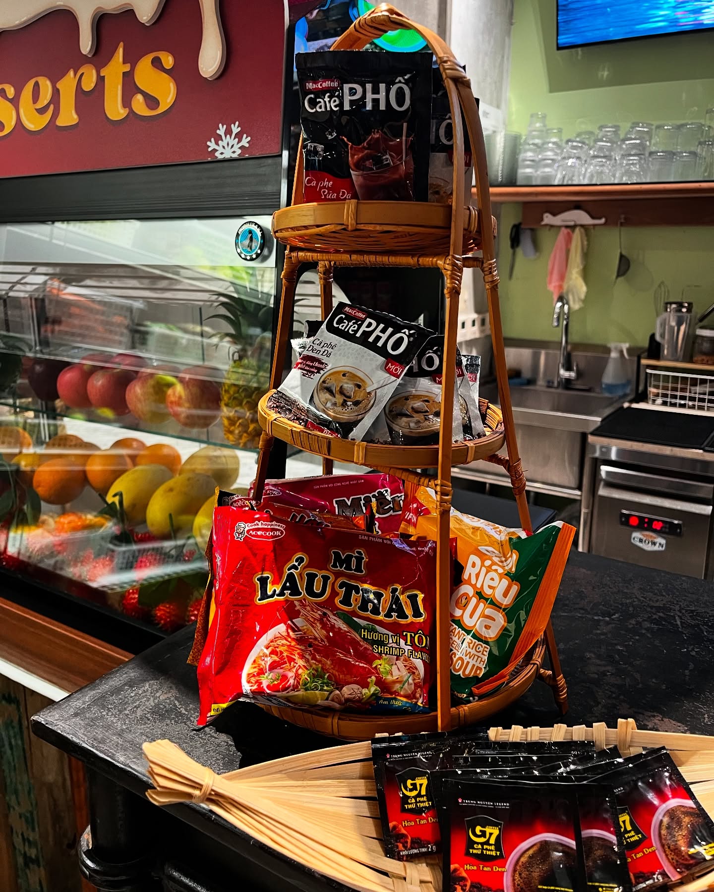 WAH! Tomorrow 2025 already ah! 😱
U want good luck must drink Viet coffee!
Everything prepare already:
•Coffee ✅
•Noodle ✅
•Good price ✅