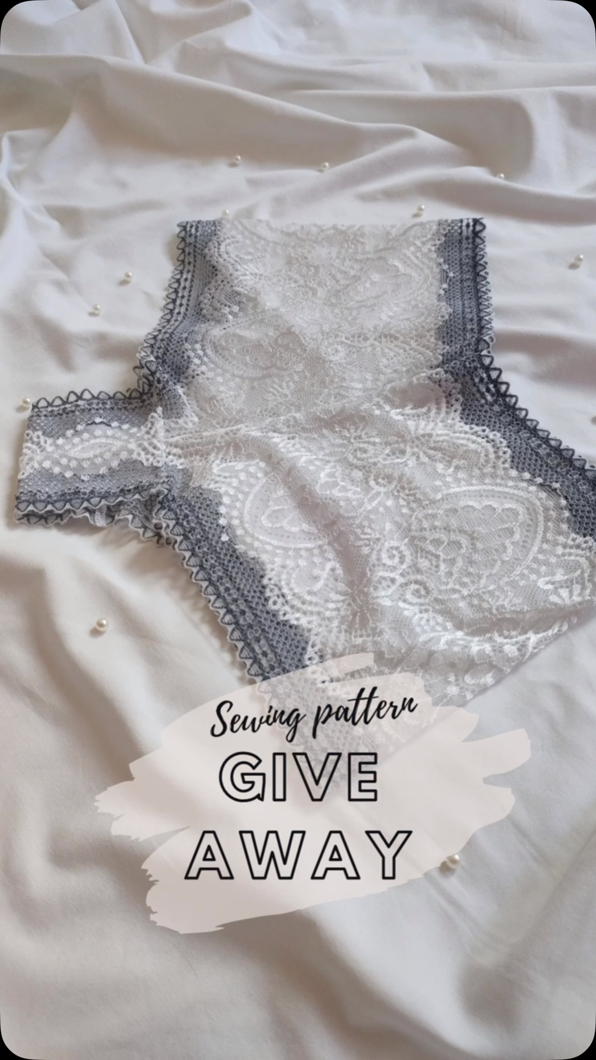 🧵 SEWING PATTERN GIVEAWAY 🧵
New year, new sewing projects! ✂️🪡
What better way to welcome 2025 than with a giveaway? 3 winners will each get to choose 2 of my digital sewing patterns!
To enter:
1️⃣ Follow @guinevere.patternstudio
2️⃣ Like this post
3️⃣ Tag 2 sewing friends in the comments
✨ Share this post in your stories for an extra entry!
The winners will be announced on January 12.
Happy 2025!
#Sewingpattern #sewingproject #freesewingpatterns