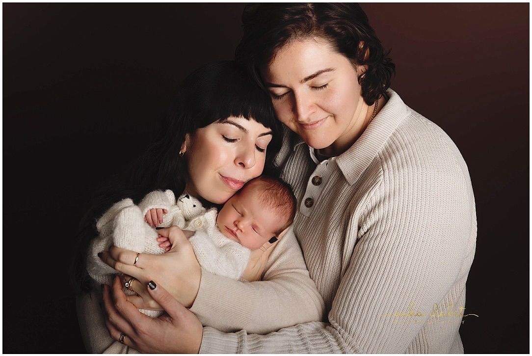 How incredibly lucky is Colette to be surrounded by the love of two amazing mamas. 🤍