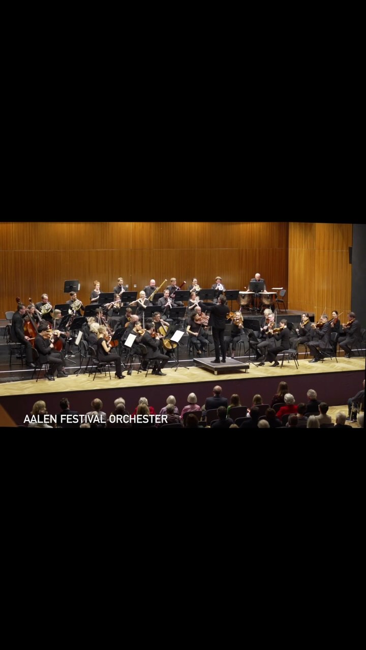 ✨ Wir wünschen Euch alles Gute für ein gesundes Neues Jahr 2025 ✨
AALEN Festival Orchester I Gero Wittich 29.9.24 I Stadthalle Aalen
#aalenfestivalorchester #gerowittich #aafo #aalen #kulturinaalen #beethoven #musikfürdieseele #aalenkulturundevent
