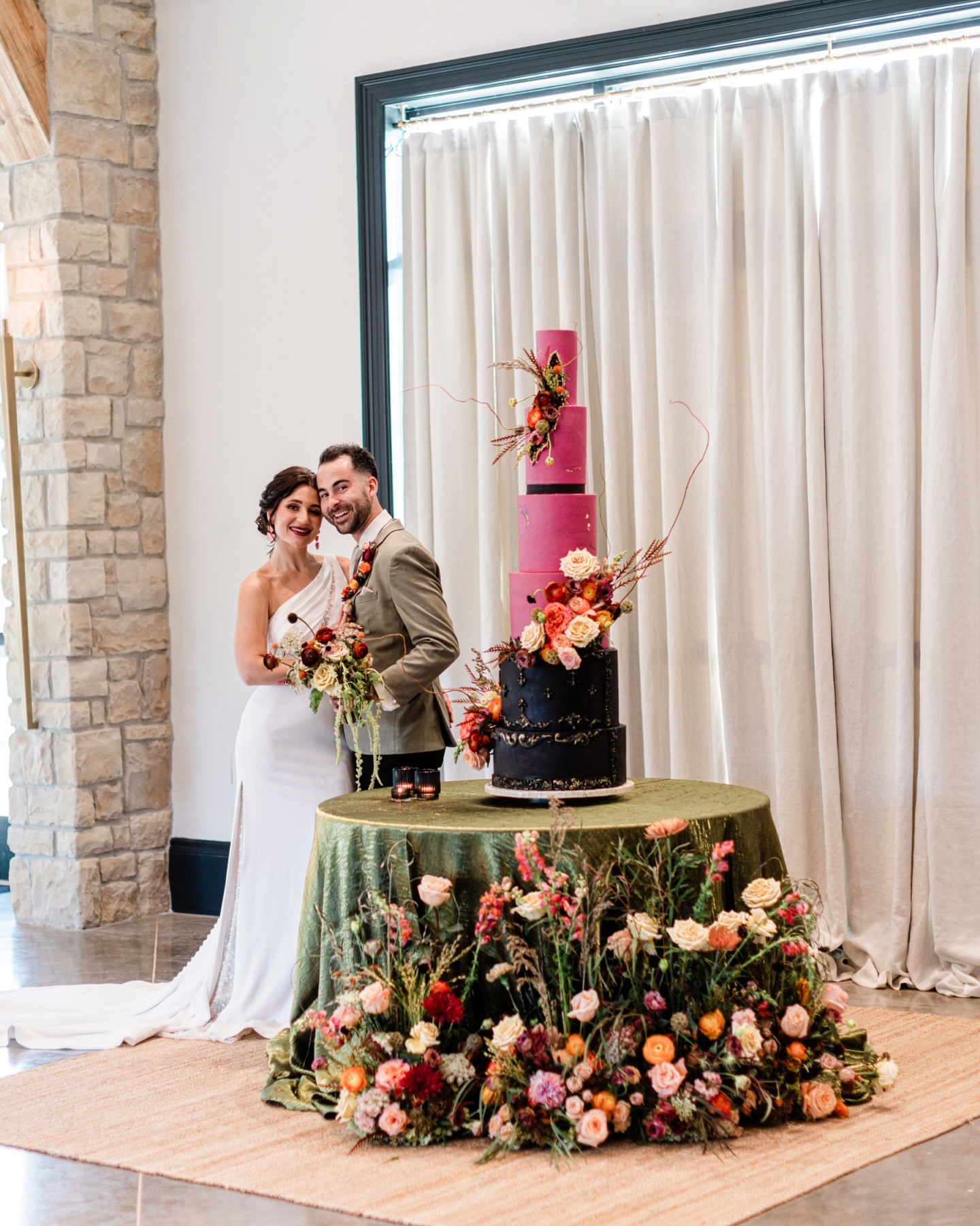 ✨CRAZY IN LOVE✨
.
.
These were above and beyond!! Our real couple Alex and @officialminaalali will really make you envious 🤩🤩🤩
.
.
The Details
Venue: @domenicowinery
Photographer: @karissawrightphotography
Videographer: @philippestudio
Content Creator: @confetticreator
Design, Styling, and Coordinator: @rainbow_weddingsevents
Styling and Floral Designer: @strelitziaflowerco
Wholesale Flowers: @jdwholesale
Cake and Desserts Designer: @sugardreams_odeza
Hair and Makeup Artist: @halosalondayspa
Gowns: @aebridal @delarosasbridal
Shoes: @dsw
Suits: @tuxedodenca
Jewelry and Accessories: @azazieofficial @macys @macysroseville @renewablejewels
Tabletop: @standardeventrentals
Farm Tables and Ceremony Benches: @stevenz.company
Linens: @mglinens
Paperie and Calligraphy: @inkfurie
Real Couple Models: @officialminaalali & Alex
Publication: @realweddingsmag
.
.
.
#sugardreamsodeza #styledshoot #featuredweddingcake #featuredwedding #realweddings #realweddingmagazine #weddingcake #wedding2025 #wedding2026 #weddingideas #weddinginspo #weddinginspiration #weddingphotography #cakeinspiration #tieredcake #weddingcakeideas