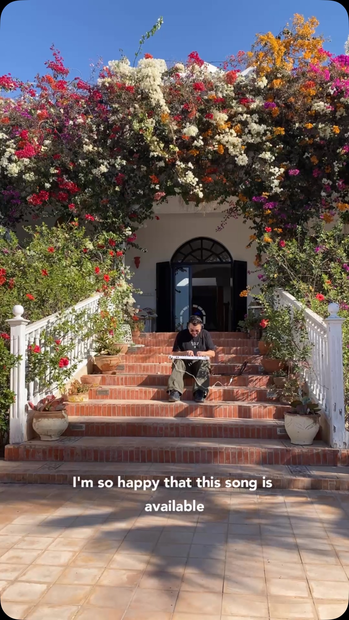 I really can’t wait to see how 2025 is gonna be, but it started so well that I know it’s going to be incredible 🫶
Wish you a happy new year 🎹