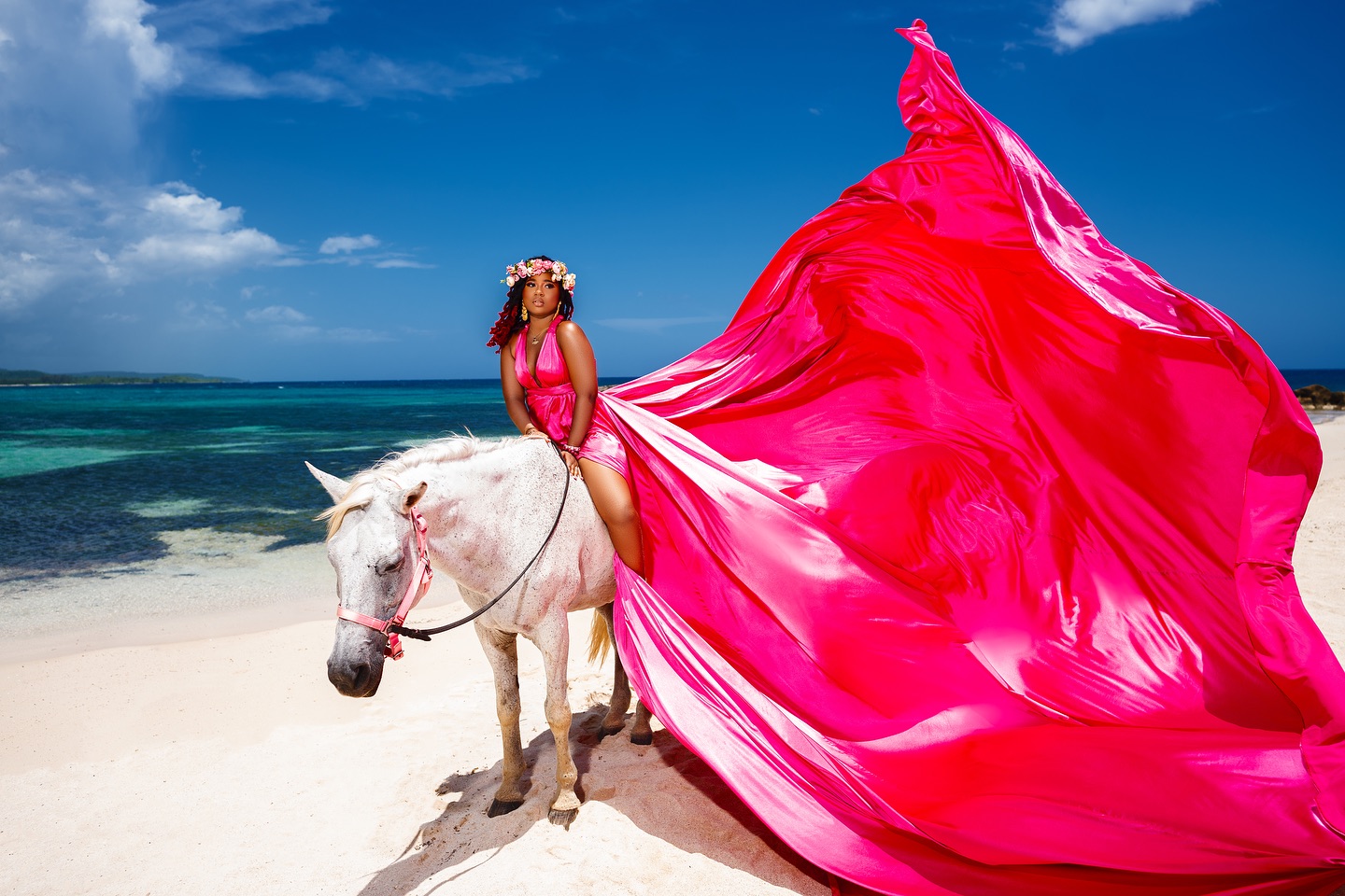 2025 we are ready!
To the Queens that we will serve, prepare to have an unforgettable experience. We have been exceeding expectations and providing exceptional service from 2020 and this year will be no different.
We canโt wait to show you the Herdress Experience! Are you ready? ๐