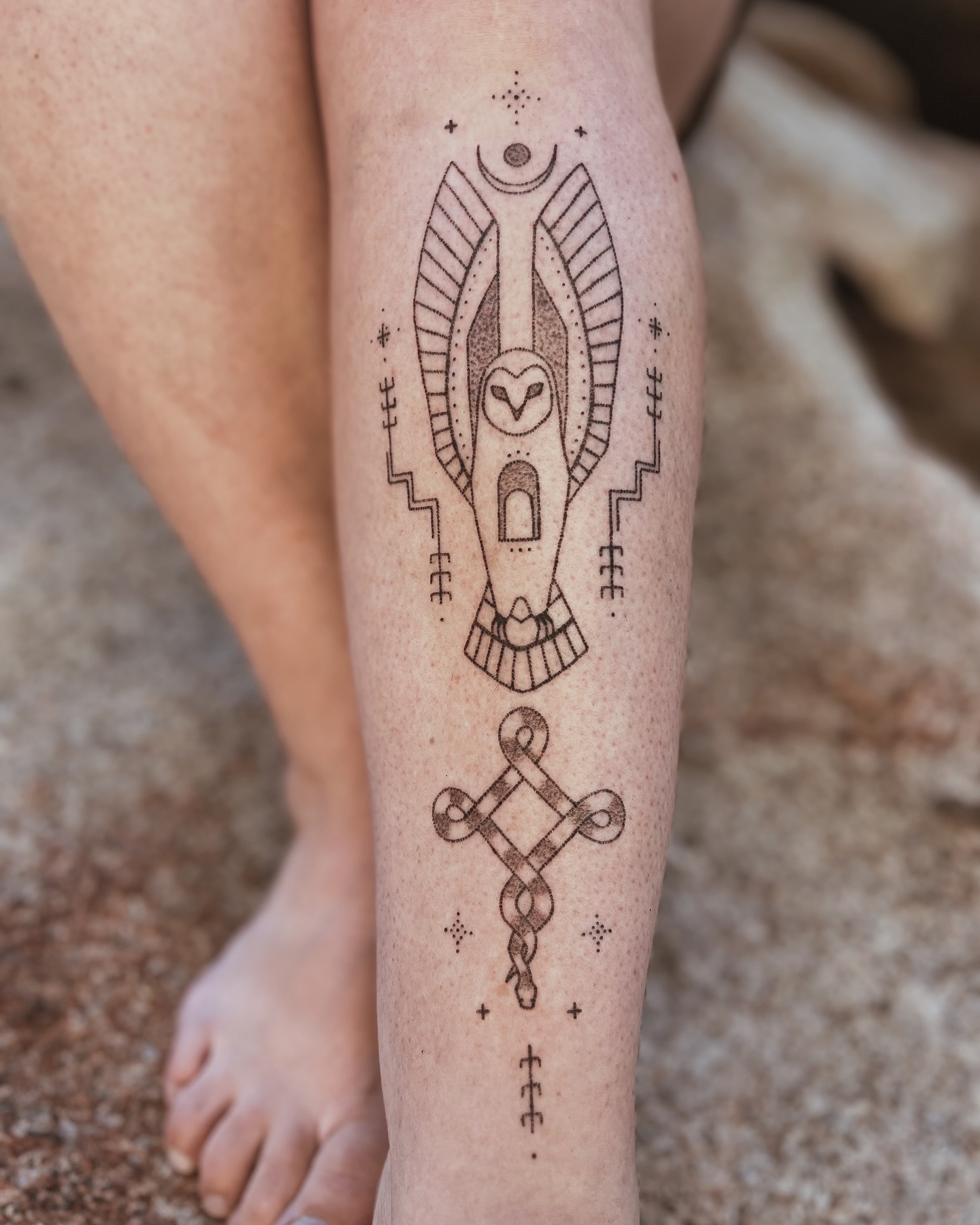 Ellen @wayfinder_ink is booking tattoo ceremony for Sunday 1/26 at the studio!
Her tattoo ceremonies are such beautiful and heart expanding experiences. She brings you into yourself with safety and curiosity, and creates the most spectacular custom designs to alchemize your journey in to your skin.
Don’t miss this opportunity to experience this magic with her. You can find her booking link in our LinkTree in our bio.