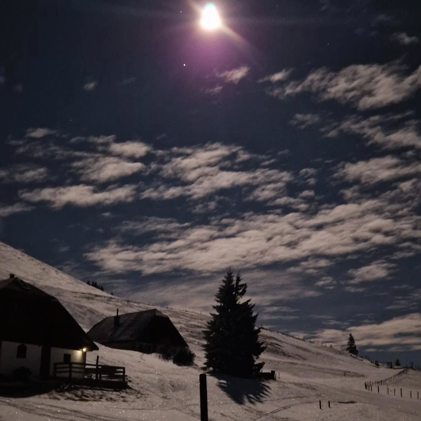 Vollmond übern Trattberg!
#vollmond #night #moonlight #moon
#salzburg #rodel #österreich