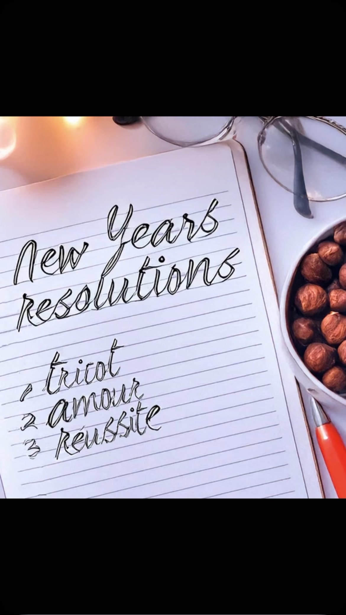 🐆💛 Nouveau sur le blog Caligraphic ! 💛🐆
Caligraphic.fr/blog
Bonne année, la tribu Caligraphic ! 🎉✨ Nous avons de grandes ambitions pour 2025, et tout commence avec nos résolutions de Nouvel An 🌿🌍. Sur notre blog, découvrez comment nous prévoyons de renforcer notre engagement envers une mode plus éthique, plus durable et toujours pleine de style.
Le jaguar au cœur d’or est avec nous dans cette aventure : chaque action compte, chaque choix nous rapproche d’un avenir meilleur. 🌟
➡️ Lisez notre nouvel article dès maintenant et rejoignez-nous dans notre mission slow fashion. Ensemble, continuons à faire battre le cœur du changement. 💛
#Caligraphic #SlowFashion #BlogUpdate #Resolutions2025 #ModeDurable #EthicalFashion