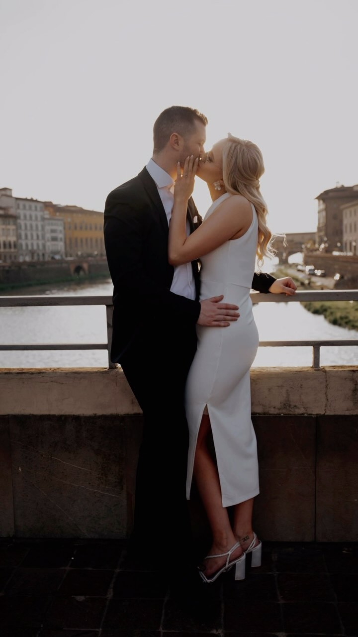 LOVE IN FLORENCE
Njuter av några sista härliga lediga dagar i Spanien. Sen ser jag fram emot en bröllopssäsong med riktigt roliga bröllop framför mig 📸 cant wait!
#weddingphotography #weddinginitaly #florence #weddingphotographer #bröllopsfotograf #italy