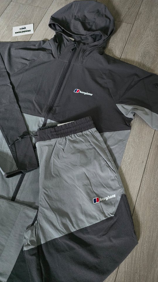 Berghaus Theram Grey on Grey Tracksuit!
Is this the nicest Theram Set we have seen?
Available on our website and to order Via DM
#berghaus #activewear #tracksuit