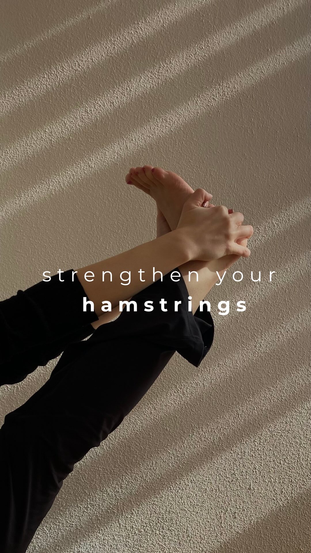 In yoga, there are many poses that stretch the hamstrings like Uttanasana or Paschimottanasana.
What we often overlook, however, is that the hamstrings also need strength 💪
Tight muscles are often weak muscles!
This month, we will focus on building strength in the backside of our legs.🦵
Come and join before I am off to Thailand 🌴.
SUN 12.1 & 19.1
09:30 morning flow
11:00 mindful flow
@yogibar.studios Friedrichshain