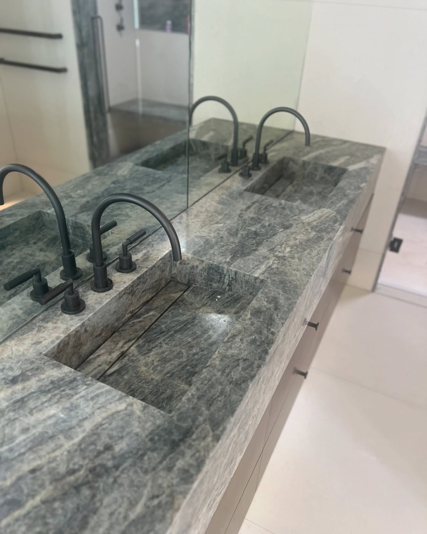 Project: Takapuna House Renovation Stage One
Here’s a sneak peak of an ensuite bathroom renovation we completed just before the Christmas break. Stage one has been signed off, with stage two starting later this year to include the remaining four bathrooms.
Full video to come.
@captaindancharles @bennybuggy
#pumpedupplumbing #bathroomrenovation #bathroomrenovations