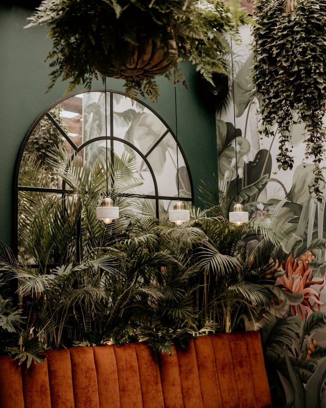 A space where every detail tells a story. 💚