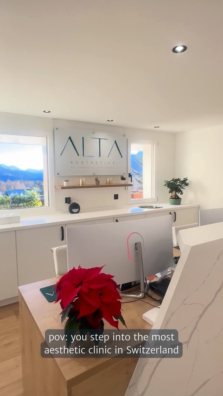 Imagine this: your favorite treatments, stunning alpine views, and a clinic where you can truly relax.
That’s Crans-Montana - where we take care of you, inside and out. ⛰️