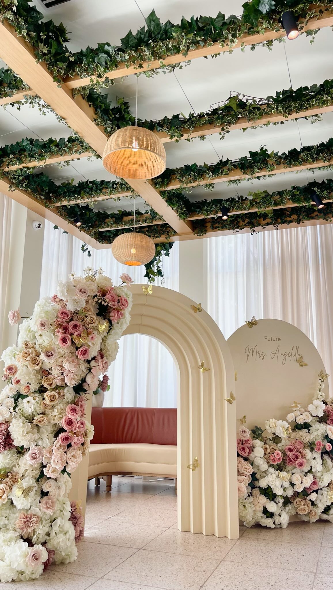 Butterflies and Roses everywhere for the Future Mrs โจ๐๐