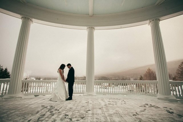 New year, new love stories to celebrate! 💍❄️ As we step into 2025, we’re here to make your winter wedding dreams come true. From breathtaking mountain venues to magical white drapes and enchanting winter wonderland palettes, the trends this season are pure magic. Ready to plan your perfect day? Slide into our DMs and let’s pop the champagne! 🍾✨
#winterweddings #newyear #2025 #2025bride #wedding #weddingplanner #ctwedding #nywedding #pawedding
