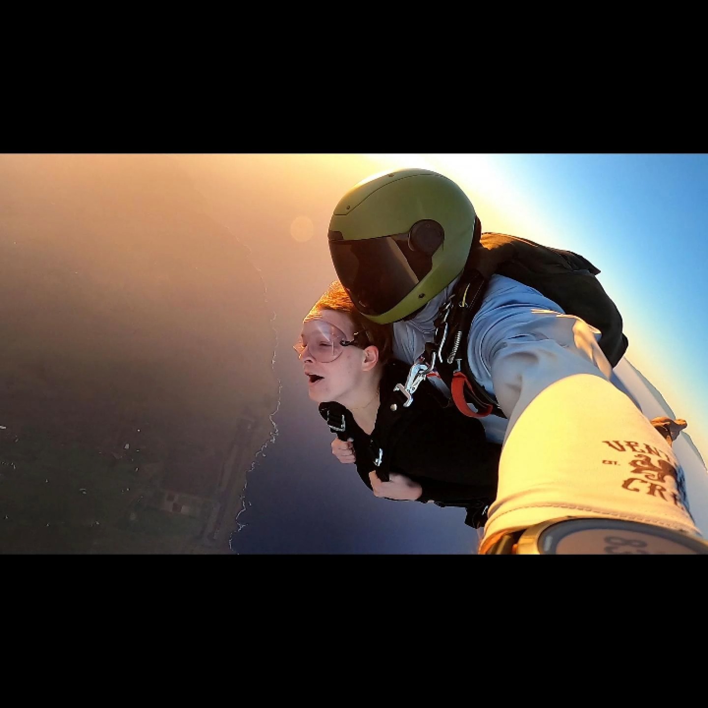 Golden hour 🌞
#skydive #adrenaline #adventure #ınstagood #inspiration #hawaii