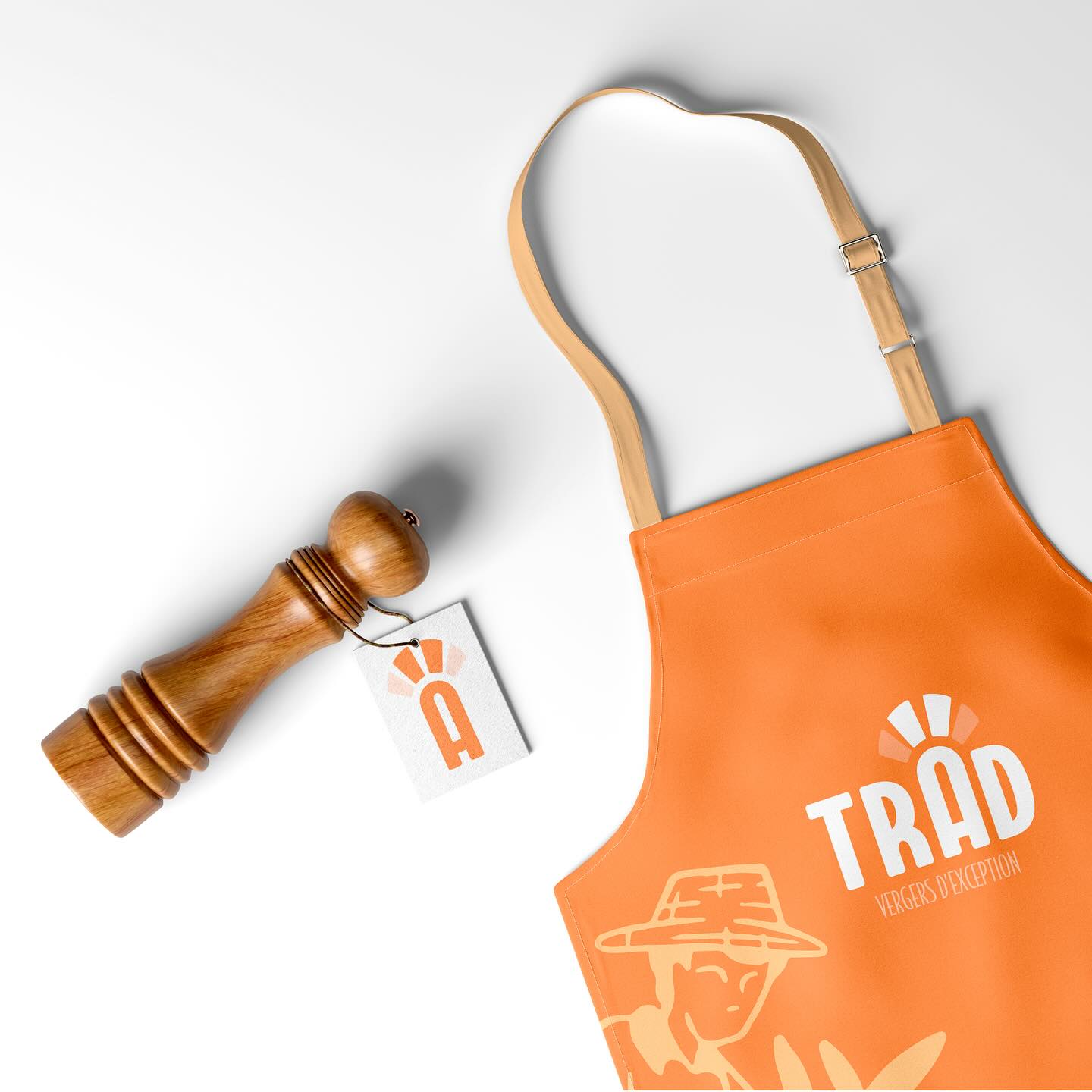 || IDENTITÉ VISUELLE ||
Aujourd’hui, focus sur identité visuelle « TRÄD », entreprise créée par Benoît, arboriculteur passionné.
Benoît cultive des fruits d’exception, des produits rares et de qualité. Il lui tient à coeur de chouchouter ses produits en les cultivant grâce à des techniques traditionnelles, entièrement à la main. J’ai donc voulu que ça se ressente dès la découverte du logo.
Comme Benoit, vous cherchez à donner une identité visuelle imaginée précisément pour votre entreprise et ses valeurs ? Si vous souhaitez un branding unique et impactant, venez me le dire par message !
________
Histoire de charmer l’algorithme: logo, identité visuelle, branding, graphiste, image de marque, communication visuelle, entreprise, auto-entrepreneur, petite entreprise, boutique.
#identitevisuelleentreprise #logoprofessionnel #designdemarque #creationdelogo #branding #imagedemarque #graphicdesign #graphiste #graphistefreelance #brandidentity #identitevisuelle #logo #logodesigner #entrepreneur #entrepreneuse #petiteentreprise #monentreprise #autoentrepreneur #brandidentity