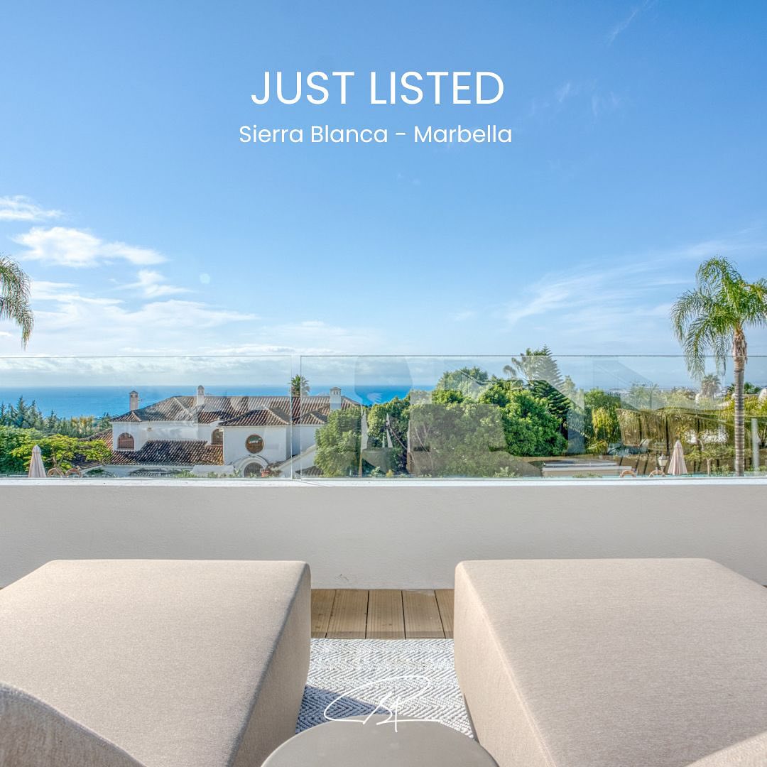 ✨Just Listed | 4 beds Duplex Penthouse
📍 Reserva de Sierra Blanca - Marbella
Exceptional four-bedrooms property facing south with stunning sea views.
Beds 4 I Build 385 m2 I Terraces 80 m2 I price 3.850.000€
For more information please contact me 📲
0034 604 450 892
📧 info@signature-properties.es
Ref SP-0125