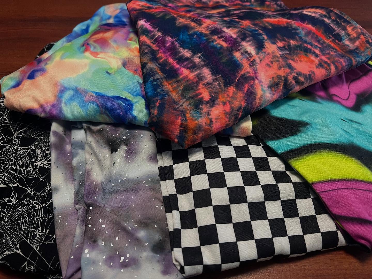 Tights tights tights! Look at these crazy new tights that were just made!
#renaissance #renaissancefestival #qheart3 #garb #renaissancecostume #costumeshop #dressforthyself #everyonecanbeaprincess