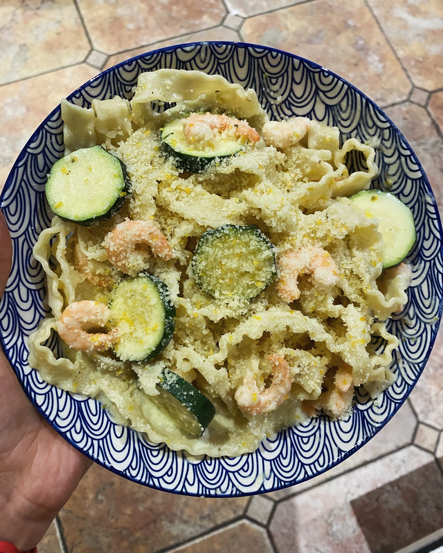 Pasta with lemon 🍋 and prawn🍤 and courgette! Tasty and simple! Perfect for a quick mid week dinner! #thermomix #thermomixukandireland #cookfromscratch #cookathome