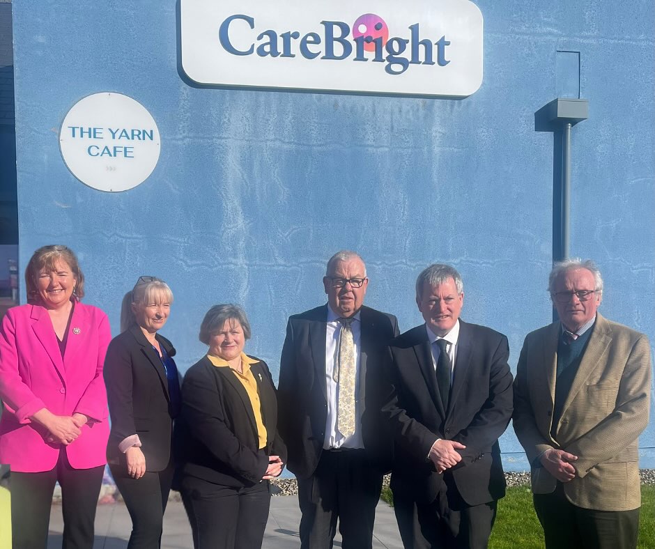 We were delighted to welcome Minister @kieranodonnell_lk Minister of state for Older People and Housing to CareBright recently to visit our household model of care for people living with dementia and to meet our members in the Yarn Social Club in Bruff.