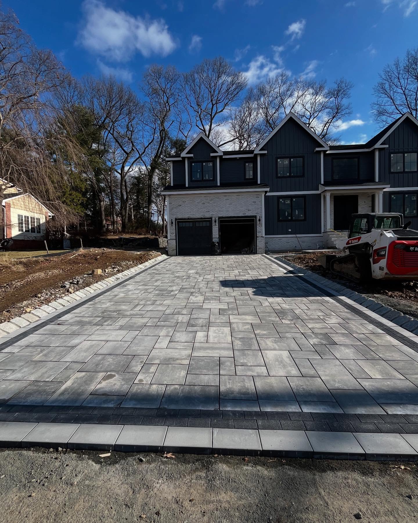 Nothing better than pulling up to your house with a brand new paver driveway!
Better yet it’s stained resistant!
If you’re looking to finally re do your driveway feel free to give us a call! We have our dedicated team that can give you sample demos on site! Best brand around #unilock
#paver #paverdriveway #hardscape #hardscaping #hardscapedesign #landscape #landscaping #landscapedesign #paving #unilockpavers #driveway #bergencounty #montvalenj #refinedlandscapeanddesign