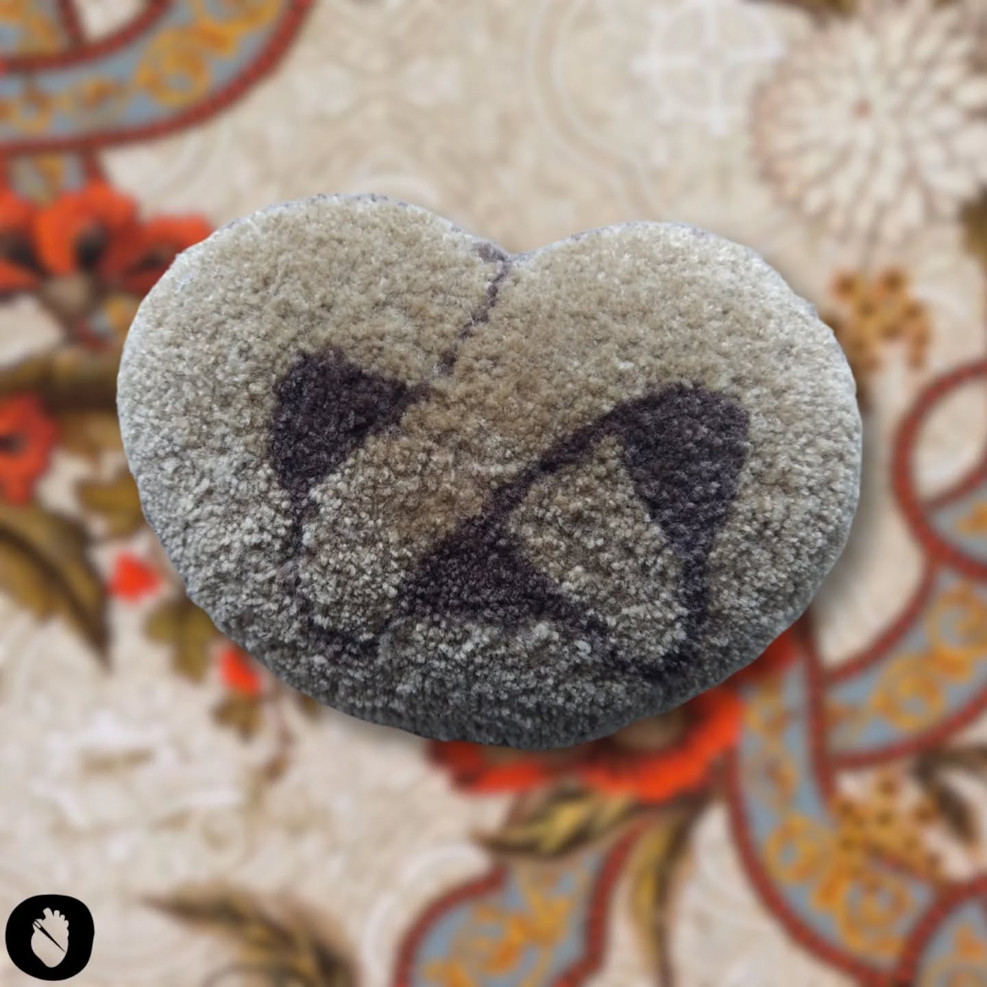 🥨 Concours MFF 🥨
À l'occasion du @mulhouse.foodfestival un bretzel est à gagner !
Rendez-vous ce week-end à @motoco_and_co sur mon stand pour participer.
#bretzel #tufting #tuftingart #mulhouse #slowmade #creationunique #slowdeco #handmadetextiles #handmadewithlove #dmc