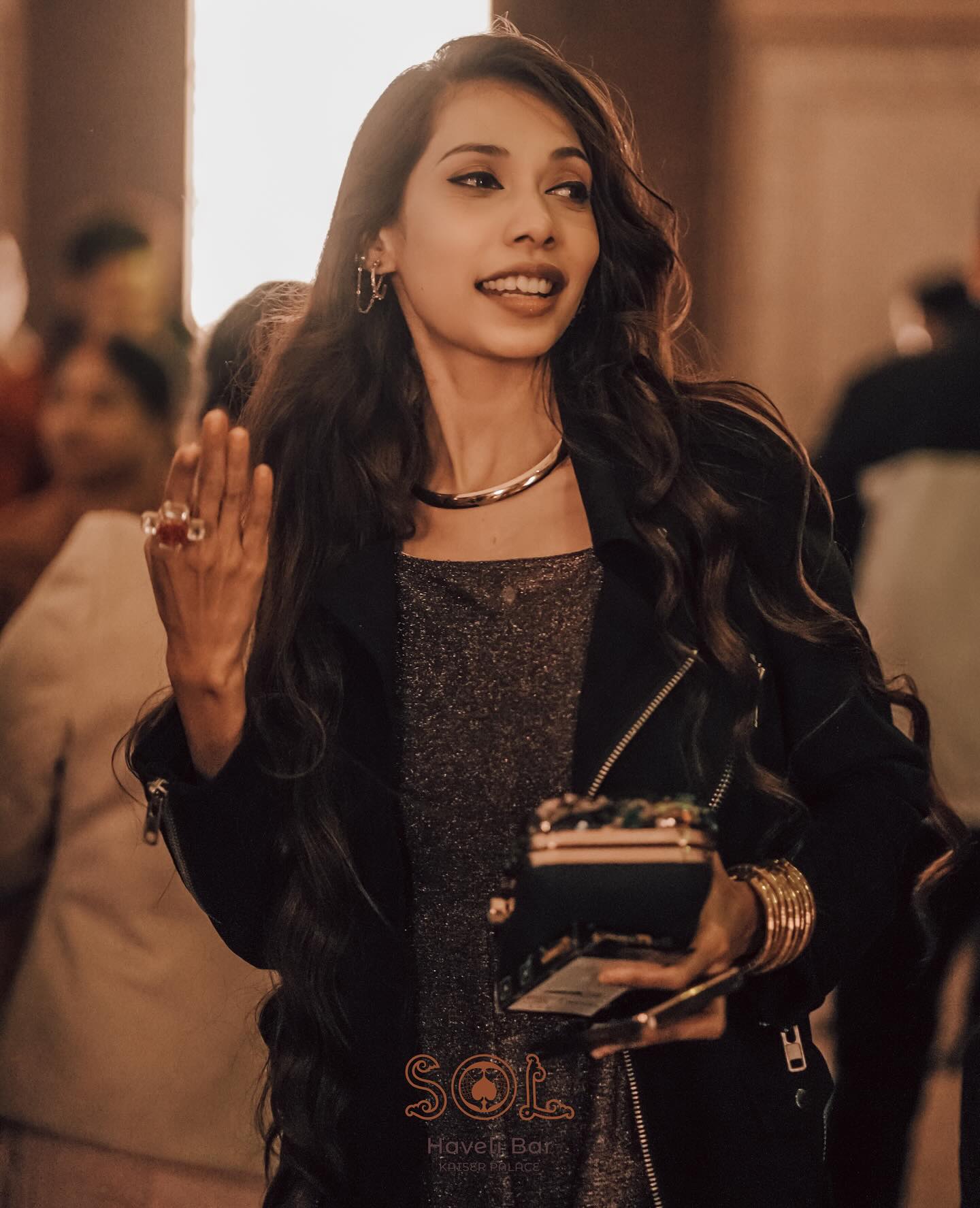 Grateful for all of you who brought in the New Year with us
Surya Kaiser Palace
Reservation 9453332566 / 6307338624
#canton #cantonroyal #cantonroyale #varanasirestaurant #hotelsurya #suryakaiserpalace #igreach #explore #feed #igtrends