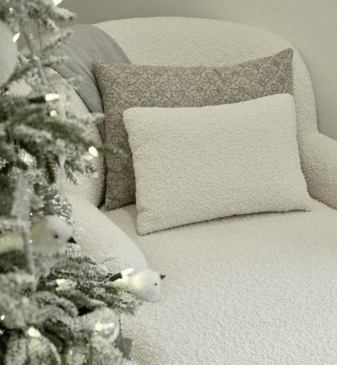 We’re honored to be part of this beautiful space created by @taralipinski 💫 Tara worked with us to design a completely bespoke, non-toxic chaise tailored to her life, her health, and her home. We are endlessly inspired by her thoughtful approach to living intentionally and creating spaces that reflect care, comfort, and love.
From considering late-night feedings to the perfect arm height, every detail was designed with her in mind. Thank you, Tara, for sharing your story and trusting us to craft pieces that truly make a difference.
We can’t wait to show you what’s next!
•
#ecobalanza #handmadefurniture #sustainablefurniture #ecofriendly #organic #oneofakind #handmade #chemicalfreehome #chemicalfree #climatechange #ecoconscious #sustainable #artisan #handcrafted #nontoxic #design #organicfurniture #custom #customfurniture #ecofriendlyproducts #nontoxicfurniture #artisanfurniture #nontoxicliving #sofa #chair #armchair #chaise