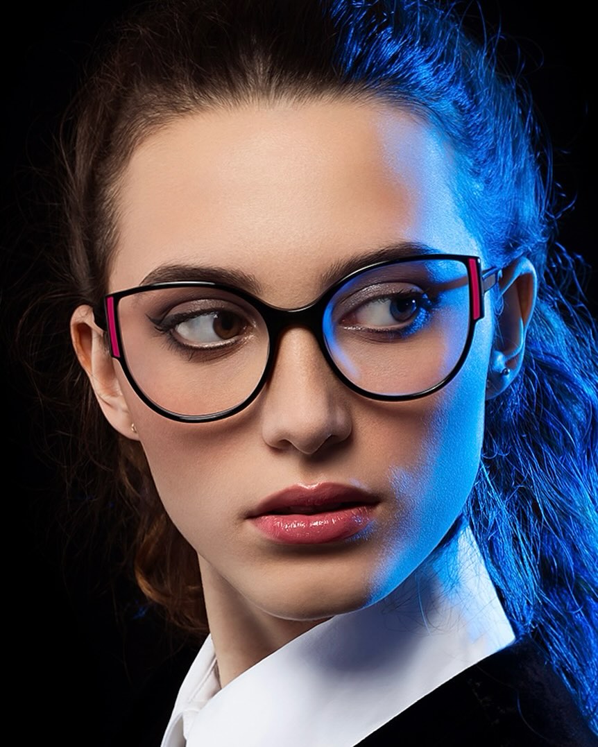 Happy New Year from Caron Eyewear!
Here’s to a stylish 2025 inspired by creativity, innovation, and groundbreaking design.
#caroneyewear #opticains #independentopticians #2025
#CaronEyewearStyle