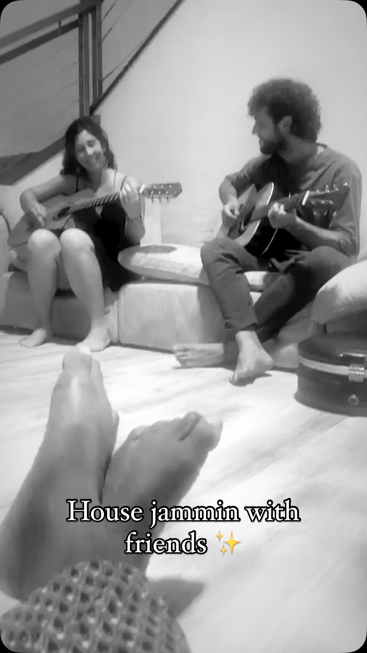 āOff the Trailā
A clip of jammin this song with the help of my friend Edo āØ
Iām so excited to be working on recording this song next month!
#singersongwriter #original song #cocreate #liveyourbestlife #musicwithfriends #songwriter #femaleartist #northshorekauai