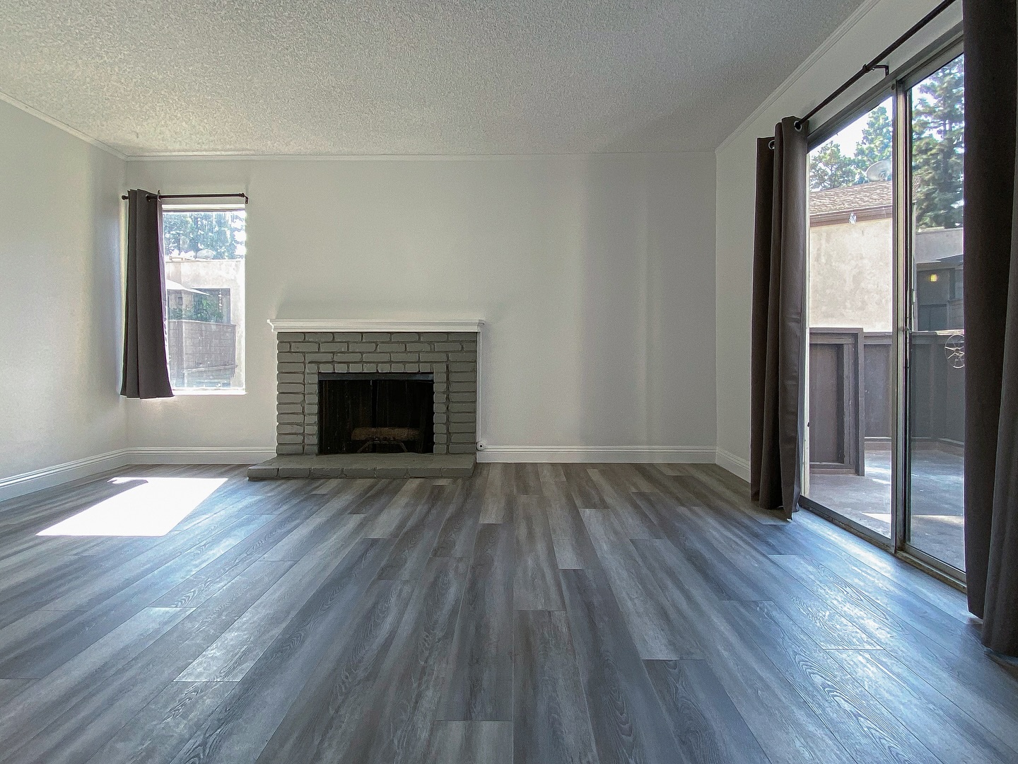 Introducing our latest vinyl floor installation project in Santa Ana, CA, adding durability and style to this space. From classic elegance to modern flair, every step feels like a step in the right direction.
In collaboration with Surface Tempo
For estimates:
www.russflooring.net | 949-312-8303
#russflooring #flooringstore #floorinstallation #staircaseremodel #hardwood #laminate #vinylplank #carpet #floorleveling #spcflooring #interiordesign #remodeling #homeimprovement #santaana #orangecounty The