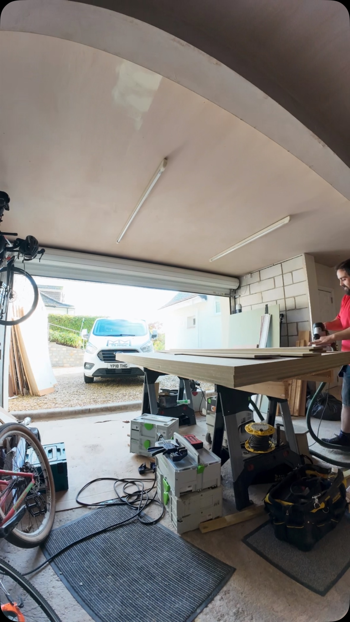 Just a little Timelapse of me putting some doors together from a while back. I like the reflections of the clouds in the windscreen. Lovely stuff #carpentry #somerset #bespoke #storage #bath #bathuk #bespokefurniture #home