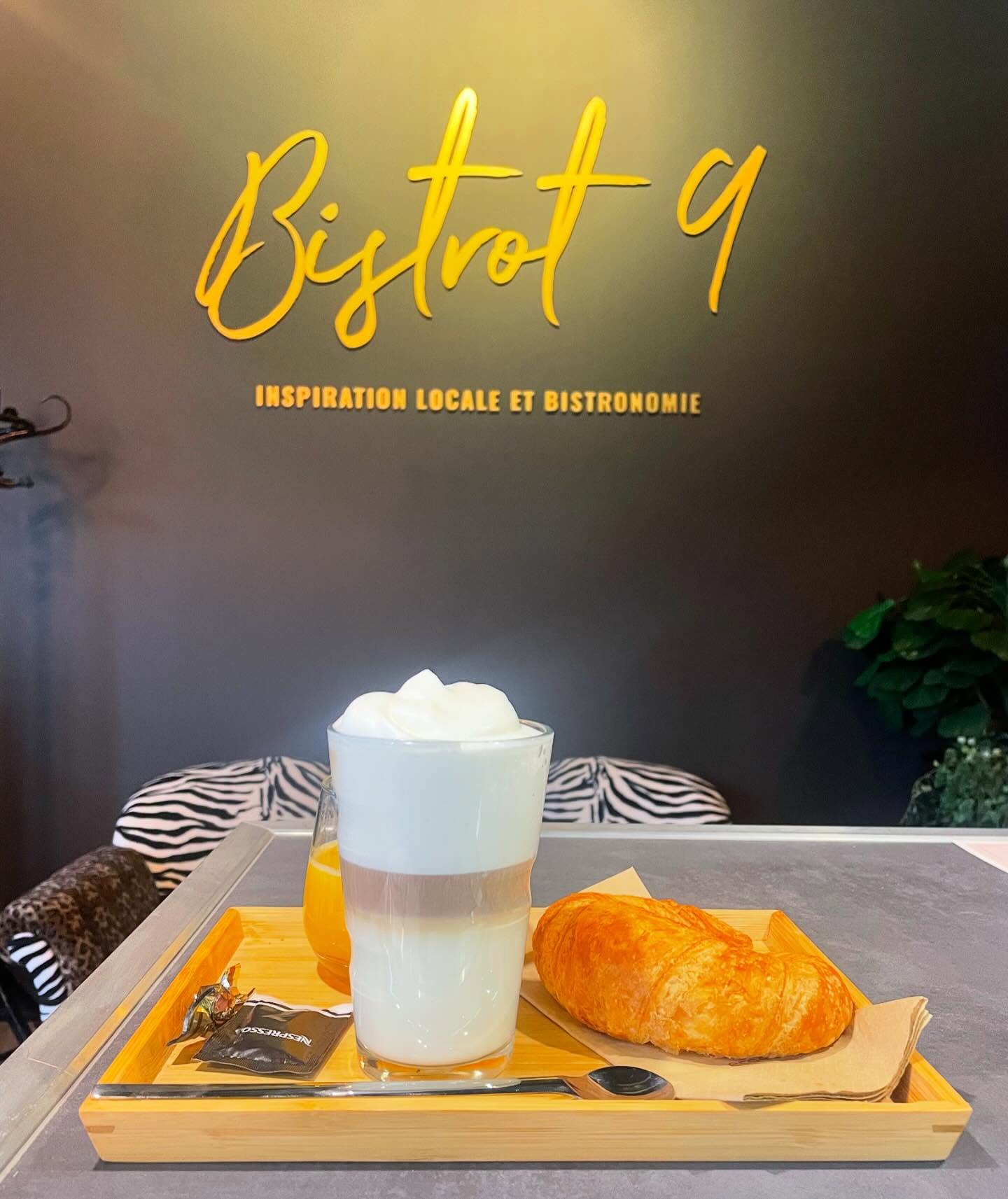 ✨ Réveillez vos papilles au Bistrot 9 ! ☕🥐
Démarrez votre journée avec notre formule petit déjeuner délicieuse, servie dès 8h du matin ! Un croissant croustillant, un café et un jus d’orange vitaminé vous attendent pour un moment de plaisir et de convivialité.
Venez découvrir notre esprit de bistronomie et laissez-vous inspirer par notre cadre chaleureux. À très vite au Bistrot 9 ! 🍊❤️
#Bistrot9 #PetitDejeuner #Bistronomie #InspirationLocale #CafeDuMatin #Croissant #BonnesAdresses #Gastronomie #Matin #Saveurs #MomentGourmand #LeMeilleurDebutDeJournee #BreakfastGoals #AmitieEtGastronomie #ecublens