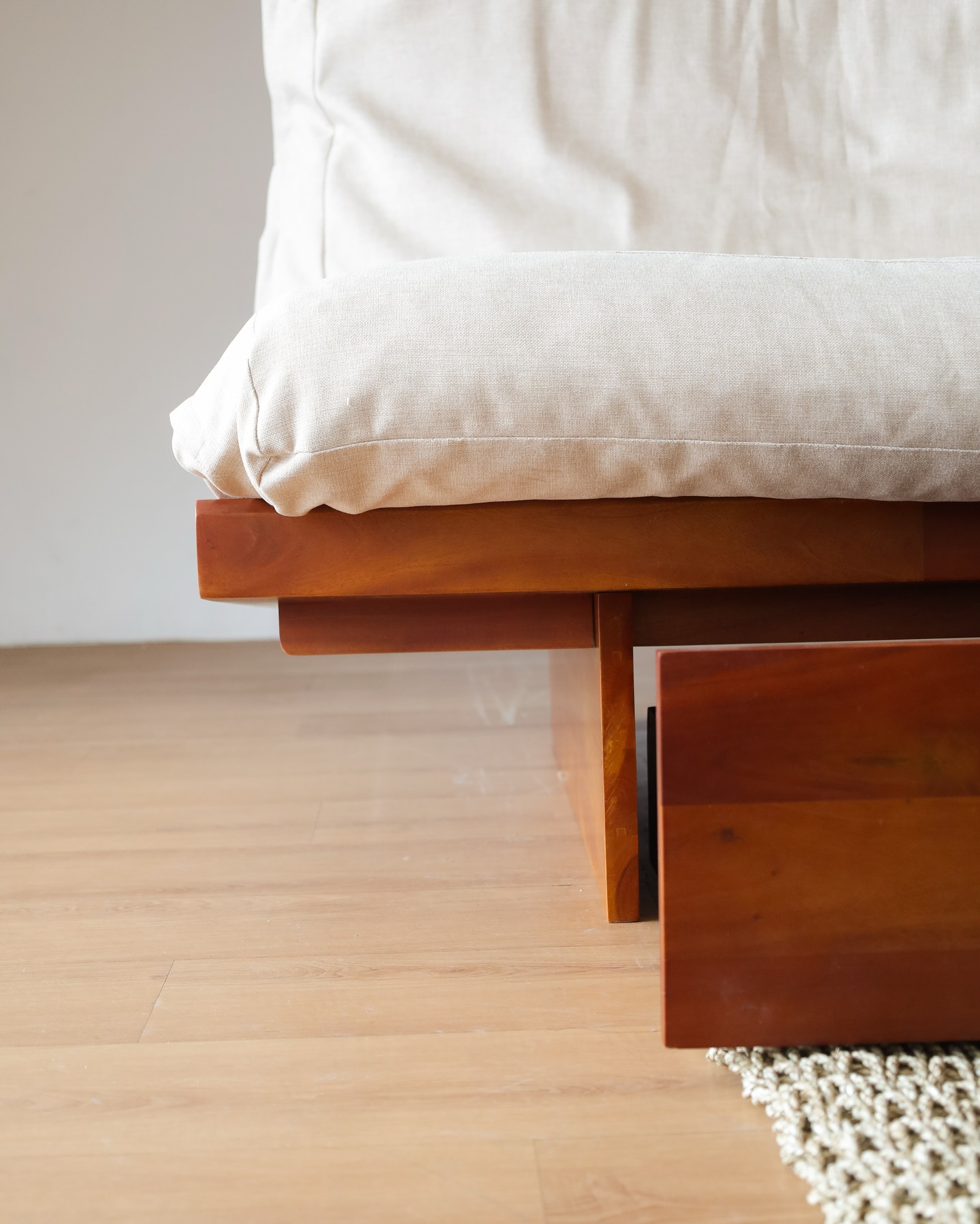 Various way to style and utilize okinawa sofa bed, dari sofa biasa sampe jadi tempat tidur! Mana fungsi okinawa yang jadi favorit kamu? #sofabed#furniture#indoorfurniture