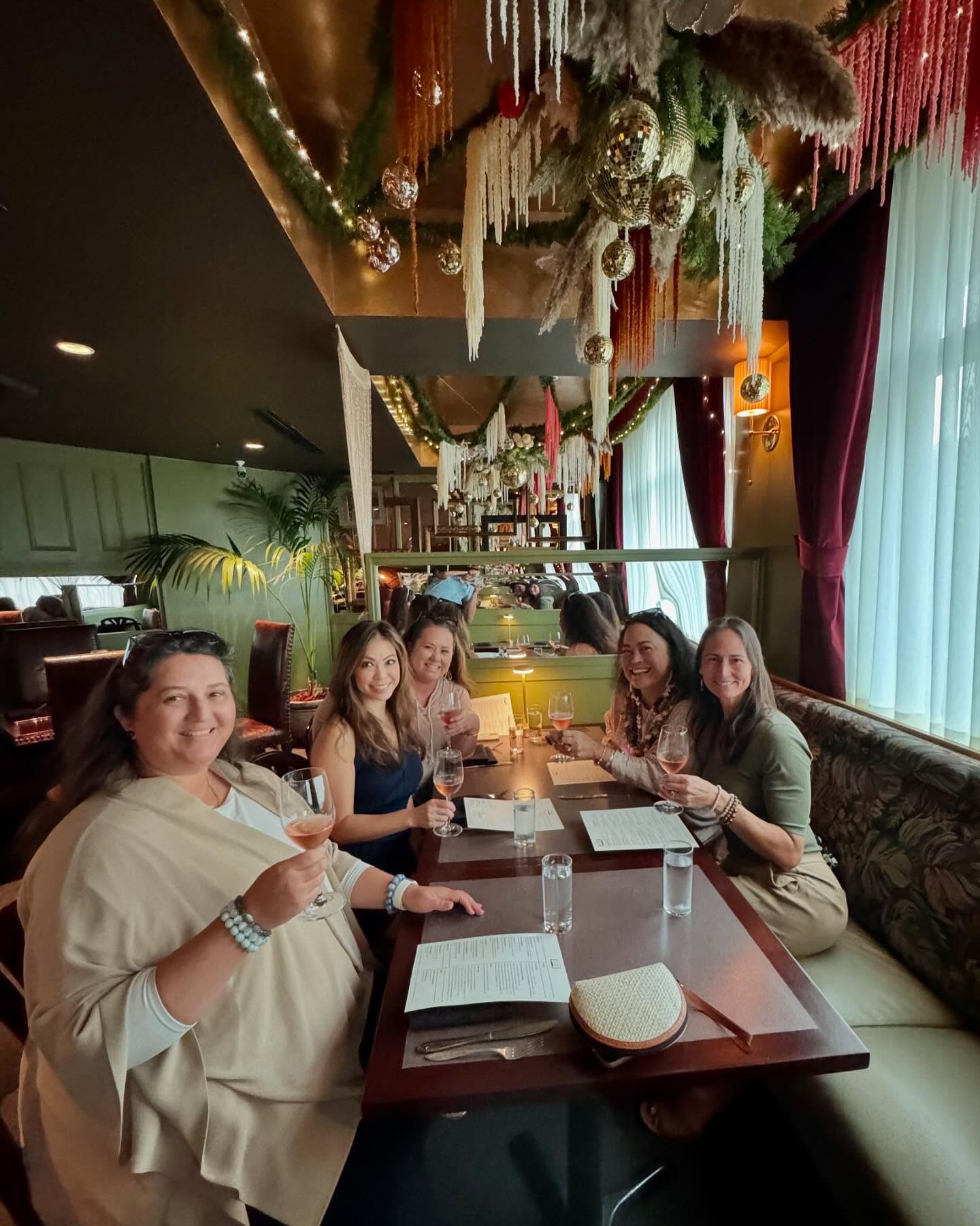 So fantastic reuniting with these CU Buffs. 🥰🖤💛🖤💛 Loved catching up & seeing you! Let’s do more field trips! #cubuffsforever #cubuffs #cualumni #gobuffs #alohaclub. Happy Birthday Kui! 🎉🥳🎂