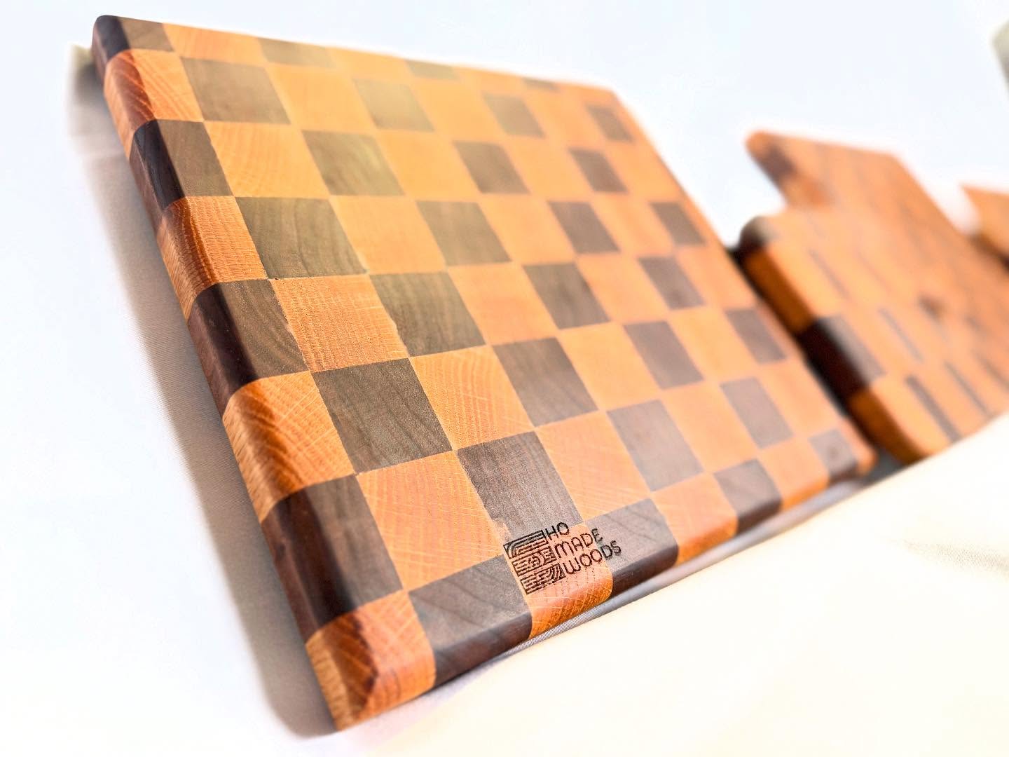 A collection of walnuts and oak end grain cutting boards made for Christmas gifts this past season.
Reach out if you’d like a custom board for yourself!
#homadewoods #woodworking #cuttingboards #woodwork #smallbusiness