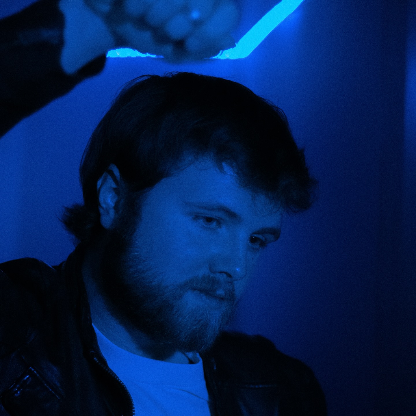 It’s not a stretch to say Blue Strip Lights is the one that started it all for me. It laid the foundation for every song I’ve written since 2021. I found the lightning in a bottle, and I’ve been chasing the high ever since. I’m so excited to share this finalized version with you all. Make sure to presave it and grab a ticket to the show I’m playing with @lakencampo and @kyjbrandes_music at the East Room on the 27th.