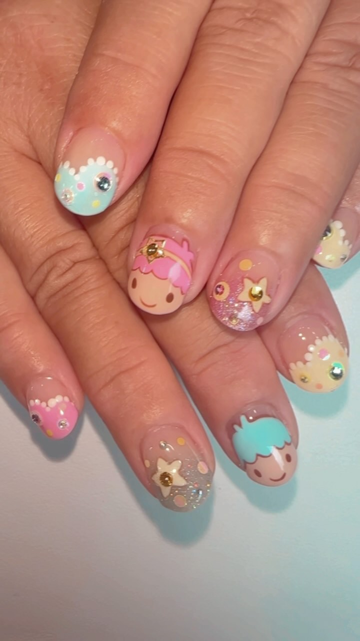 Twin Stars @coutureclawshawaii
⭐️⭐️⭐️⭐️⭐️⭐️⭐️⭐️⭐️⭐️
Gel colors @luxapolish
#kawaiinails #sanrionails #twinstarnails #japanesenailart #bigislandnails #konanails #hawaiinails #coutureclaws #konanailsalon #bigislandnailsalon #hawaiinailsalon #japanesegel