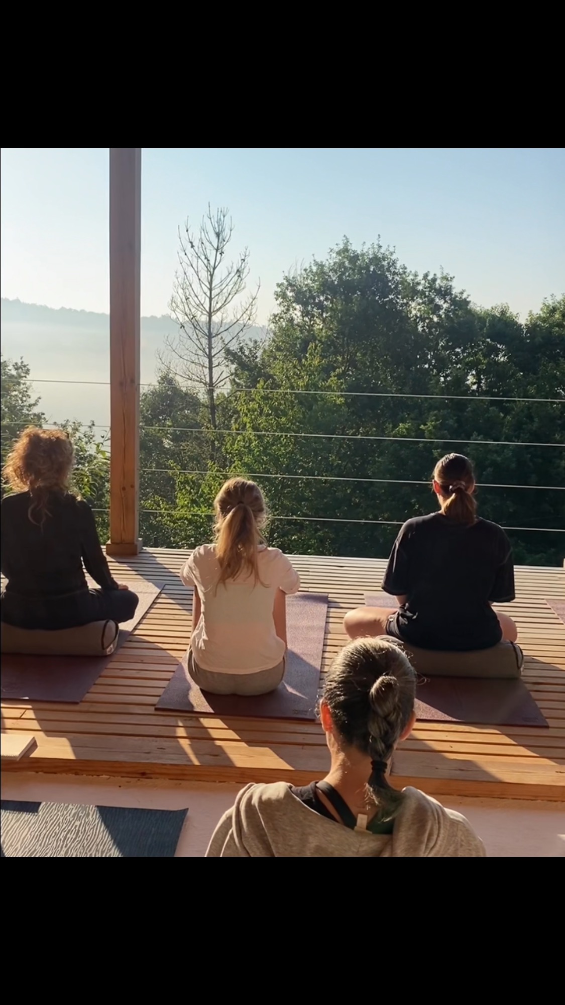 Morning meditation at our Deveza retreat.
Our shala is the most peaceful spot on the property. Want to join one of our retreats? Check www.landofdeveza.com/retreatsportugal
•
#devezaretreat #portugalretreat #retreatportugal #yogaretreat #yogaretreatportugal #glampingportugal