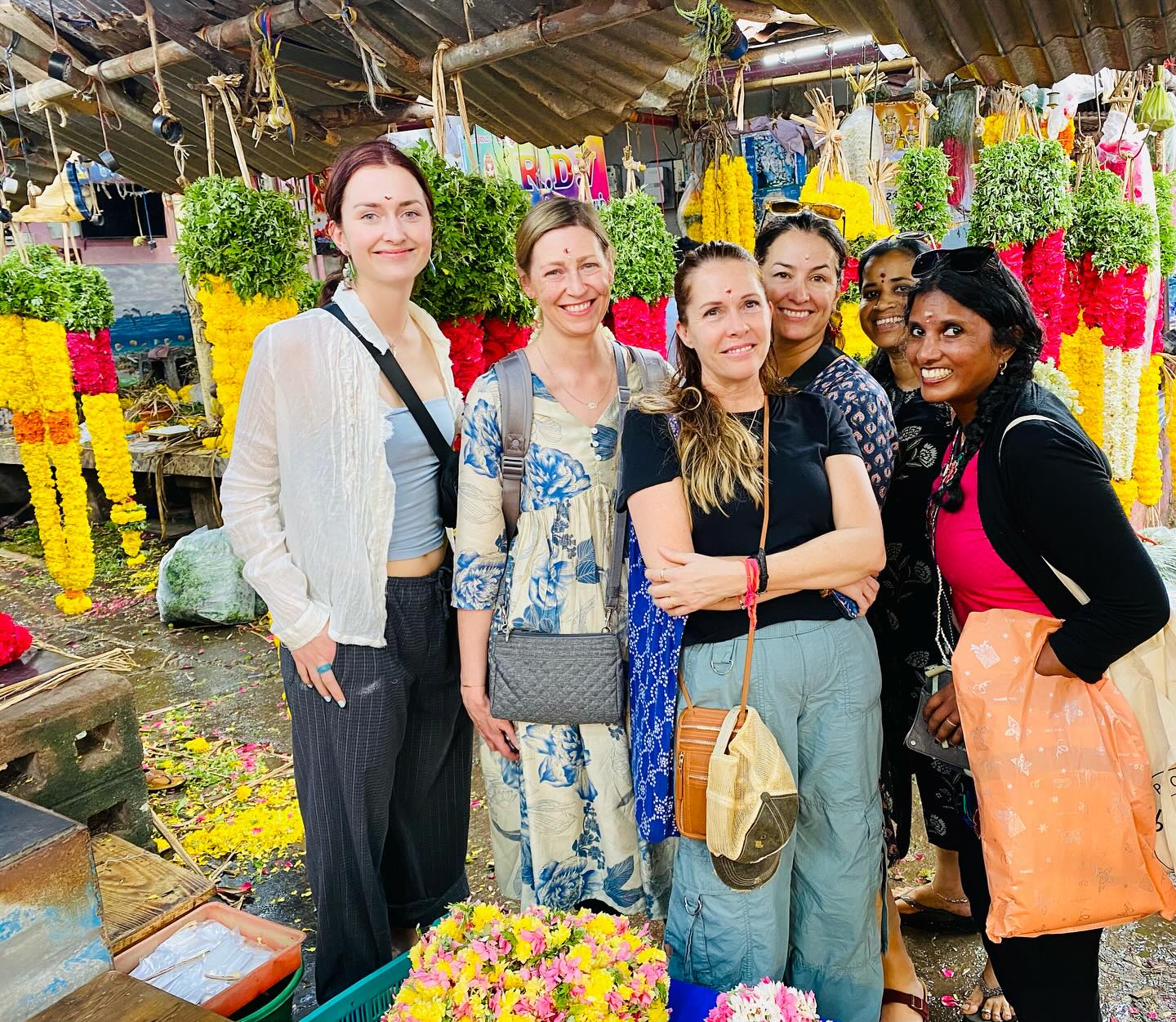 #flowermarket #flowers #color #adventure #travel #india #womenstravel