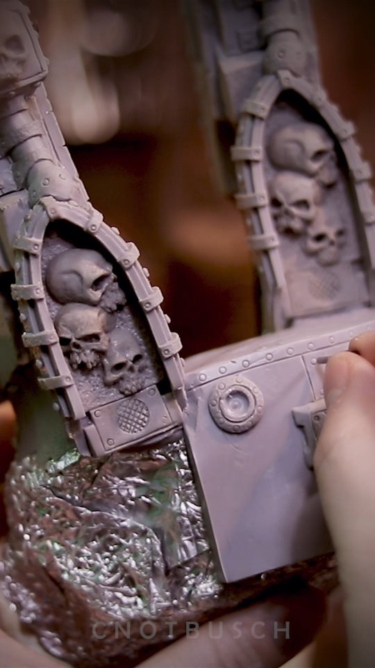 Happy Wednesday! I've been commissioned by @LogitechG to create two epic headphone stands for their new wireless headset, the ASTRO A50 X. Both stands are themed around the new game Warhammer 40,000: Space Marine 2 @focus_entmt. The one I'm currently working on is Space Marine-themed, while the other is Tyranid-themed. Come join us live to see more progress!
Now live: TWITCH.TV/CNOTBUSCH
Materials:
Cosclay, Medium Firm
Cosclay C2 Clearbond
Cosclay C1 Separator
@cosclayusa
#spacemarine2 #sculpture #handmade #clayart #polymerclay #logitechgpartner