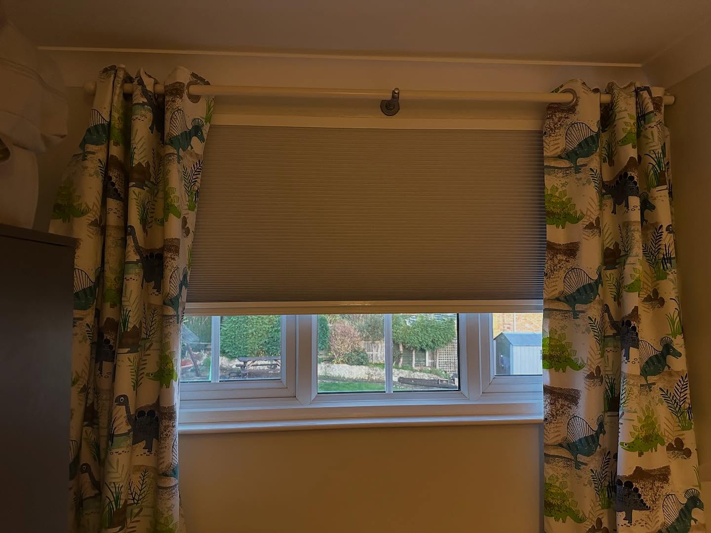 Say goodbye to sleepless nights with Nightshade blackout blinds! 🌙🖤 These premium blinds offer total darkness and maximum privacy, ensuring the perfect sleep environment anytime, day or night. Whether you’re a night owl or a light sleeper, these blinds create a calm, cozy space to relax and recharge. 💤 #NightshadeBlinds #BlackoutBlinds #SleepBetter #TotalDarkness #PrivacyFirst #HomeComfort #InteriorDesign