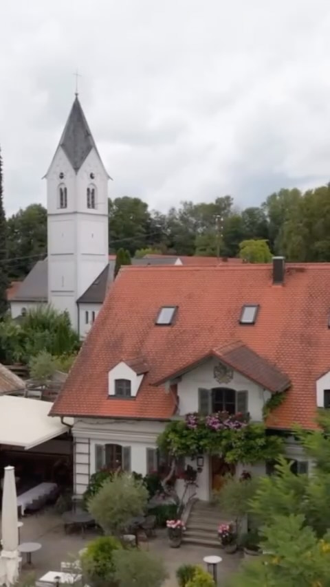 Wir im Bayerischen Fernsehen jetzt schon in der Mediathek: Landgasthäuser Klosterschänken - Zwischen Augsburg und München. Sendetermin 28.03.2025 um 19.30 Uhr.#dassindwir #einfachgut #bayrischeküche #landgasthaus #bayrischeküche #vegetarischeküche #br #landgasthaus #@br