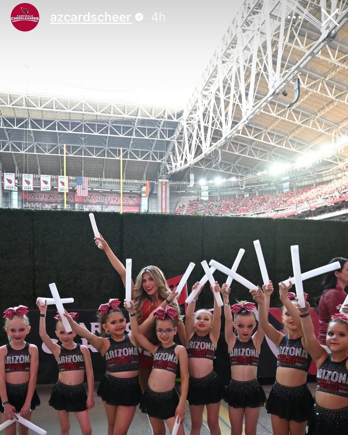 Throwback to last weekendā¦.our AZ Spirit kiddos took the field and performed at the Cardinals - 49ers game. Go Cards and Go AZS!