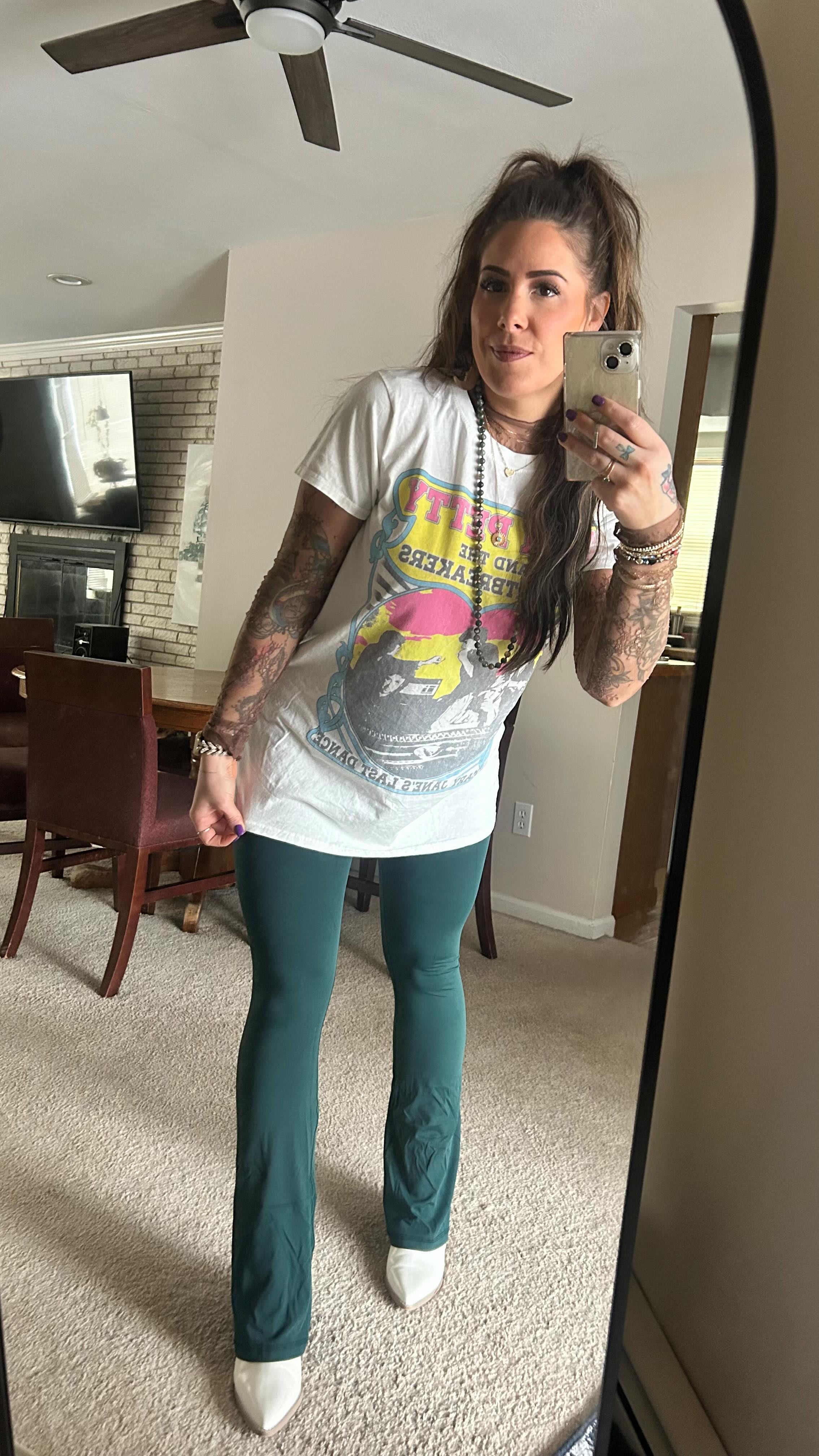 I got to rock my new Tom Petty band-T from @thedivestore today !! Check out Kait’s new boutique downtown Gaylord, MI ❤️ So happy to have a place with functional and funky things to wear 💕
