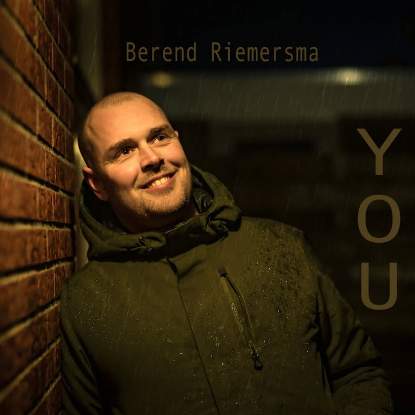 Nieuwe single 'You'🔥
Mijn nieuwe single is vanaf nu te beluisteren!
Ik wil iedereen die heeft meegewerkt heel erg bedankten!
Credits:
Sytse Broersma: Productie, mix, basgitaar, backing vocals
Lotte Broersma: Backing vocals
Nico Outhuijse: Mastering, drums
Hubert Heeringa: Viool, Harmonica
Piet Douma: Foto & Artwork
Annerike Plugger: Plug & Promotie