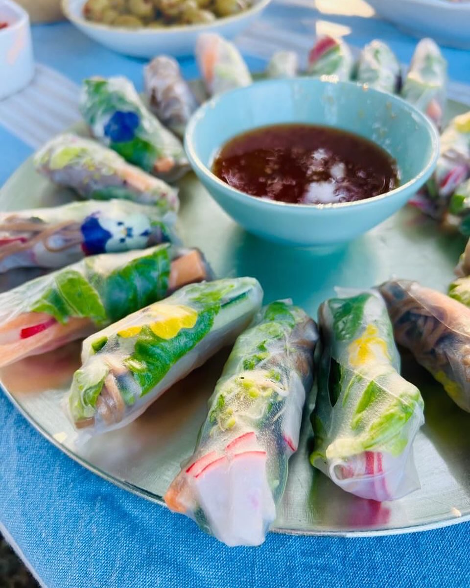 It’s been silent on here for a little bit now, so sorry! We’ve been busy with contract work but especially with making menus, answering enquiries for possible events and generally sorting out 2025-2026! It’s going to be busy!Making bespoke menus and quotes, which are non-obligatory, takes so so much time, creative effort and a lot of back and forth communications but this is really what lays at the heart of our tiny business: flexibility, inclusiveness and sustainability. No cookie cutter menus or one size fits all, no vegans or allergies feeling like an afterthought and no strawberries in winter. It might sometimes seem lacking straightforwardness, for all those looking for a quick quote comparison but it’s so worth it in the end. Who wouldn’t want to have exactly what they’re looking for, without compromise?
If you’re looking for a private chef experience, or catering for your corporate event, wedding, birthday, hen-do/stag-do or anniversary, get in touch. Rather looking for a food van? Check out our @thecruisingkitchen . Together, we’ll make it work for you.
Email: info.enviecatering@gmail.com
WhatsApp: 07739652189
(Because we live in the beautiful countryside, calls don’t always go through. Write us a message, a WhatsApp, an insta message or email and we will happily get back to you)