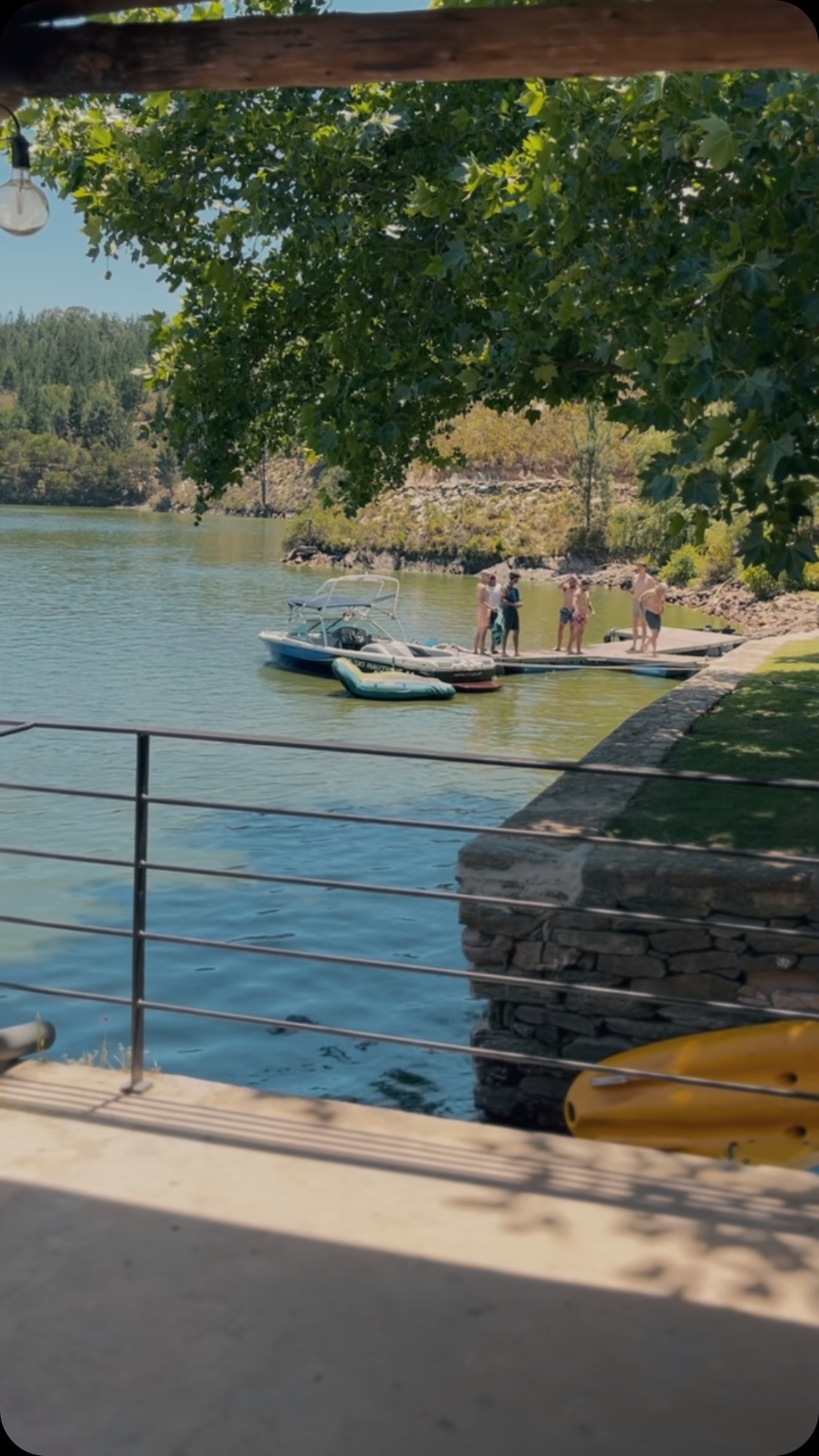 Jump into a weekend of endless river fun!🛶
Whether it’s an adrenaline-filled ski behind the boat or a chilled cruise on the barge, there’s something for everyone!
Book your river stay - link in bio 🔗
#ElginRiverLodge #Weekend #Getaway