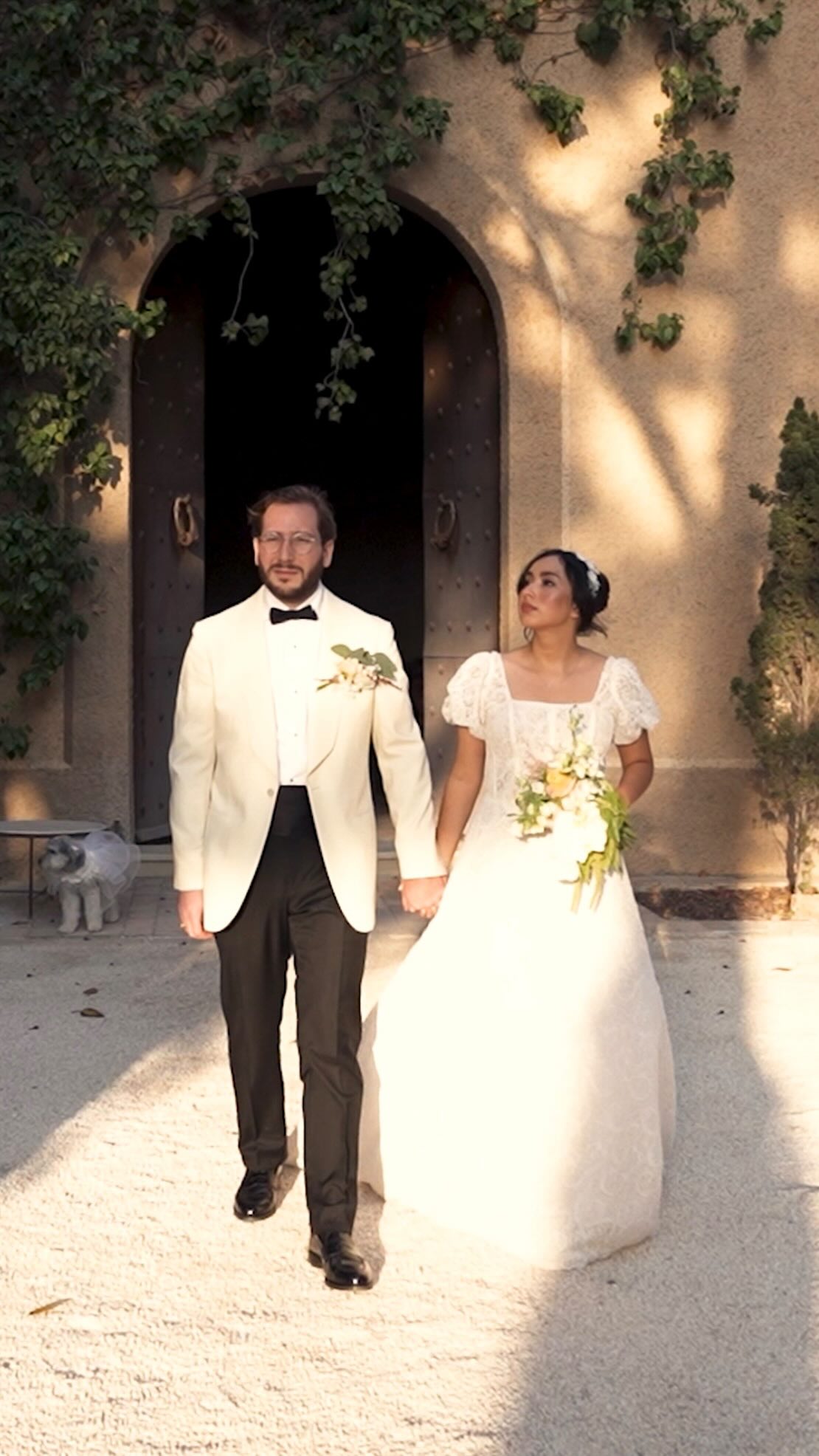 Laura y Pedro, Octurbe 24
@jardinesdeabril
@miriamrosswp
@storiesby_mary
@_chitina_
@sweetsistersteam
@audioprobe
@sagoa
@pausellesmakeupartist
@elxatoevents
@alquilereskava
@misscakebrg
@francescamirandabridal
@suitsupply
@velascamilano