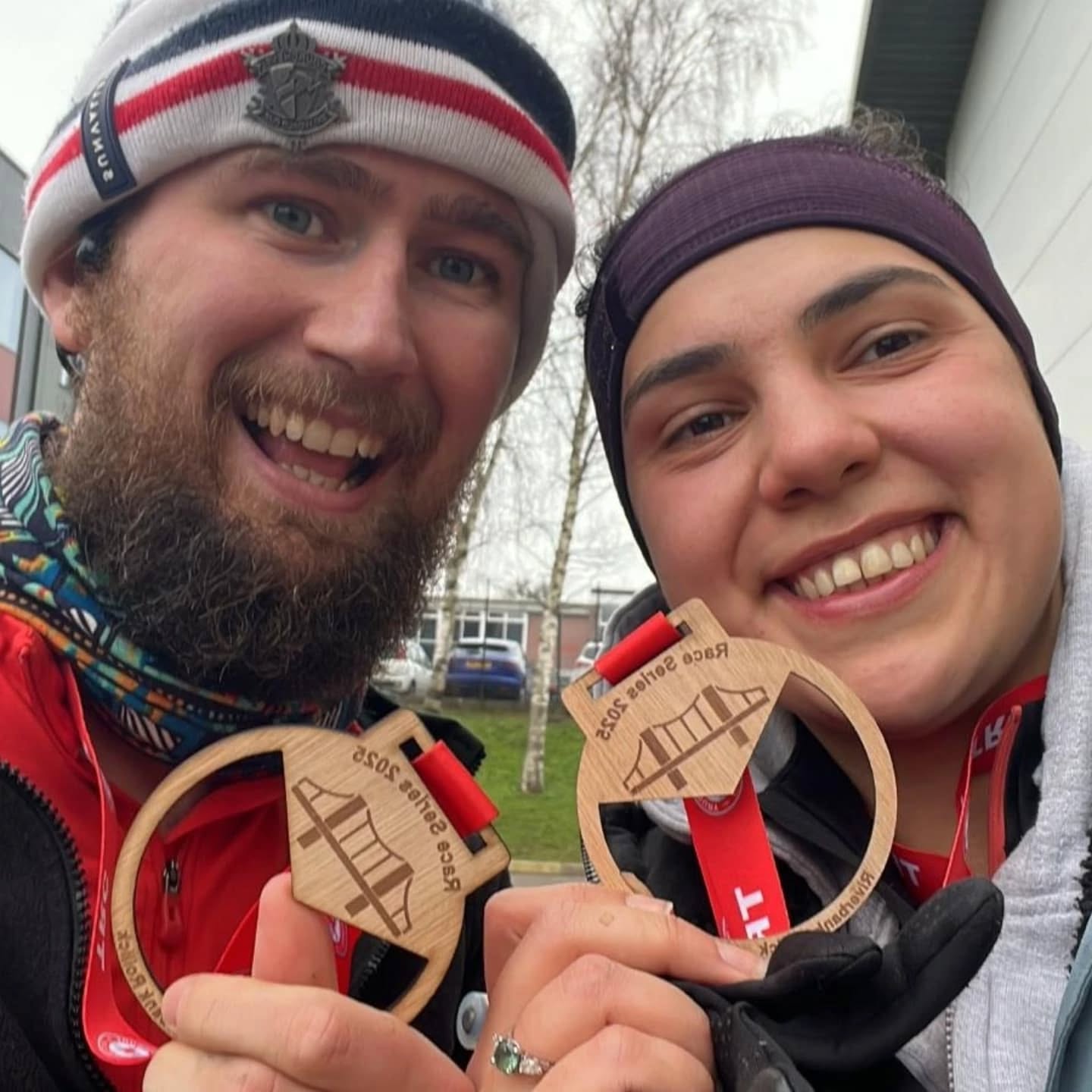 Medal Mondays are back! What better way to beat the January blues that some muddy trail racing (or moving to Australia..!)
1. Jonny and Lizzi enjoyed some very muddy trails at @thornburyrc Riverbank Rollick
2. Malcolm and Claire challenged themselves to qualifying for World Age Group at @resultstri1 Rempstone Roast X Duathlon. Both have done enough to head to Pontevdera in June 🙌
3. Katie enjoying a sunny local Sprint Triathlon down under in Melbourne
#medalmonday #mondaymotivation #racing #triathletes